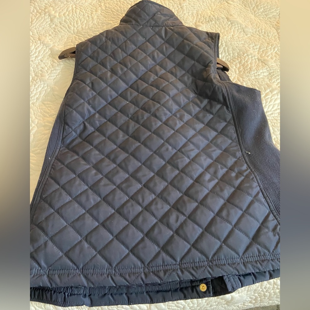 Vest-women’s blue quilted with gold buttons.Cynthia Rowley.SZ large - Picture 8 of 10